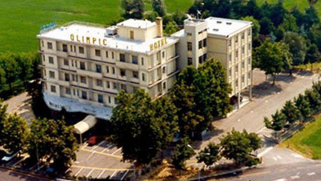 Hotel Olimpic Castel Maggiore Esterno foto