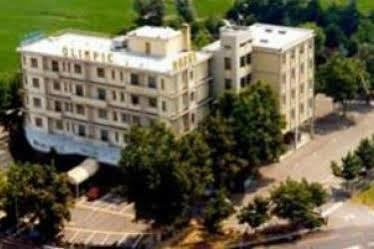 Hotel Olimpic Castel Maggiore Esterno foto